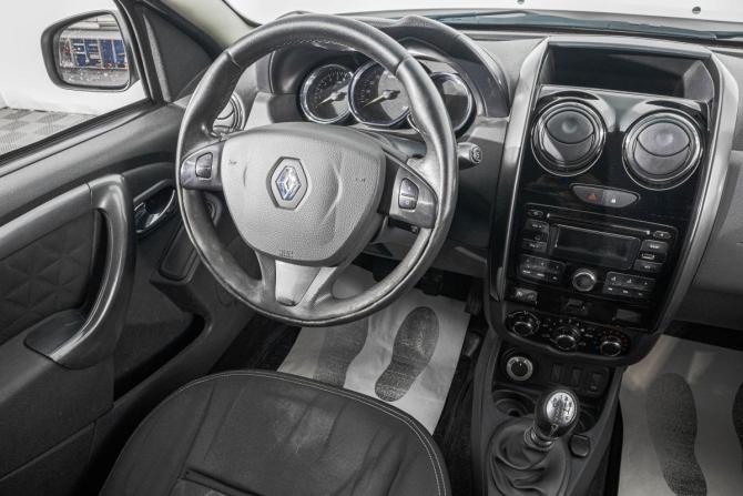 Renault Duster I Рестайлинг с пробегом 2015 года, цена 1 299 000 рублей, 95000 км, внедорожник, Автокод Объявления