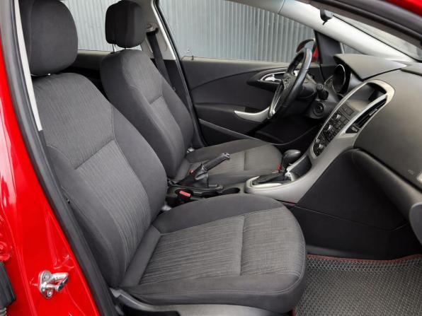 Opel Astra J Рестайлинг с пробегом 2012 года, цена 797 000 рублей, 115315 км, хэтчбек, Автокод Объявления