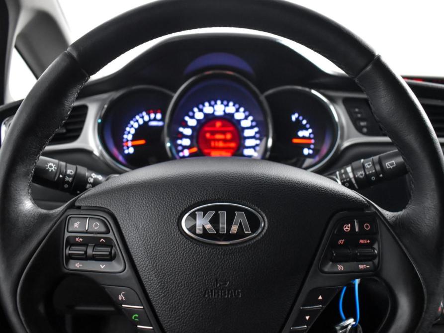 Kia Ceed III Санкт-Петербург  - изображение 18