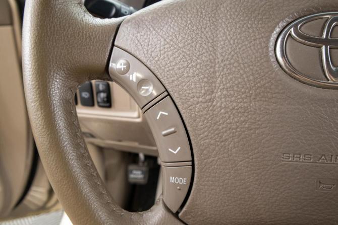 Toyota Camry V (XV30) Рестайлинг с пробегом 2004 года, цена 909 000 рублей, 303000 км, седан, Автокод Объявления