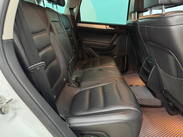 Volkswagen Touareg II с пробегом 2014 года, цена 2 205 000 рублей, 310198 км, внедорожник, Автокод Объявления