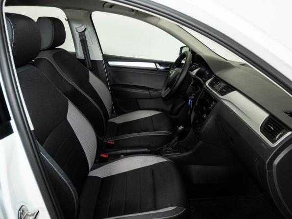 Skoda Rapid I Рестайлинг с пробегом 2019 года, цена 1 330 000 рублей, 95702 км, лифтбек, Автокод Объявления