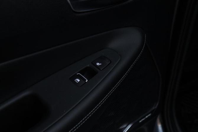 Hyundai Santa Fe IV Рестайлинг с пробегом 2022 года, цена 3 850 000 рублей, 90467 км, внедорожник, Автокод Объявления