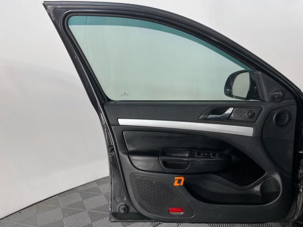 Skoda Octavia II (A5) Рестайлинг с пробегом 2011 года, цена 965 000 рублей, 218000 км, универсал, Автокод Объявления