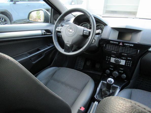 Opel Astra H Рестайлинг с пробегом 2010 года, цена 470 000 рублей, 214669 км, хэтчбек, Автокод Объявления