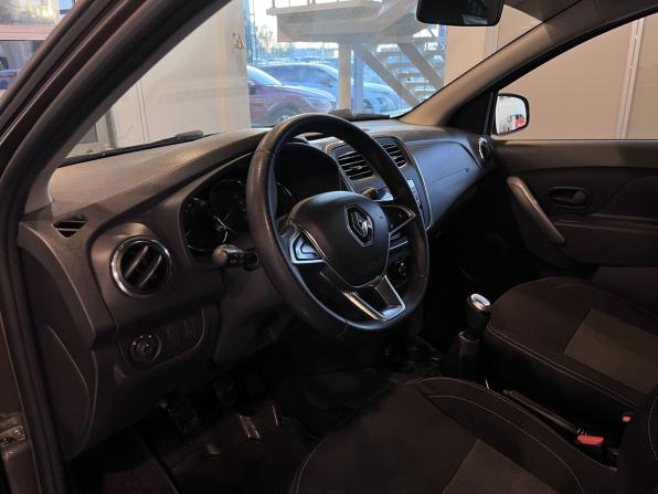 Renault Sandero II Рестайлинг с пробегом 2021 года, цена 1 290 000 рублей, 99010 км, хэтчбек, Автокод Объявления