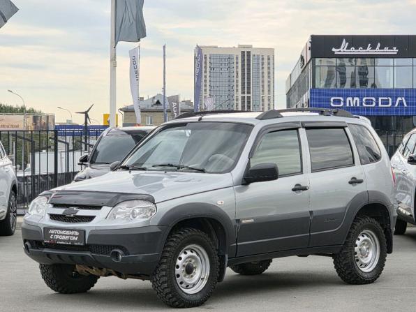 Chevrolet Niva I Рестайлинг с пробегом 2016 года, цена 630 000 рублей, 100918 км, внедорожник, Автокод Объявления