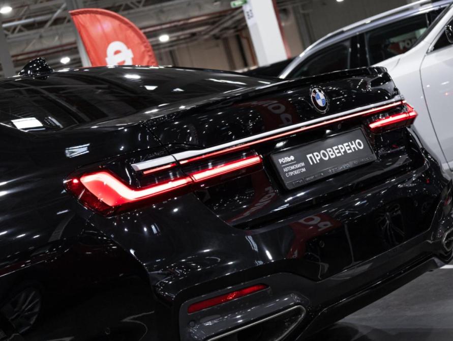 BMW 7 серии VI (G11/G12) Рестайлинг Санкт-Петербург  - изображение 17