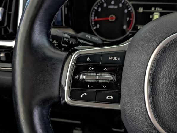 Kia Sorento IV с пробегом 2022 года, цена 3 795 000 рублей, 93150 км, внедорожник, Автокод Объявления