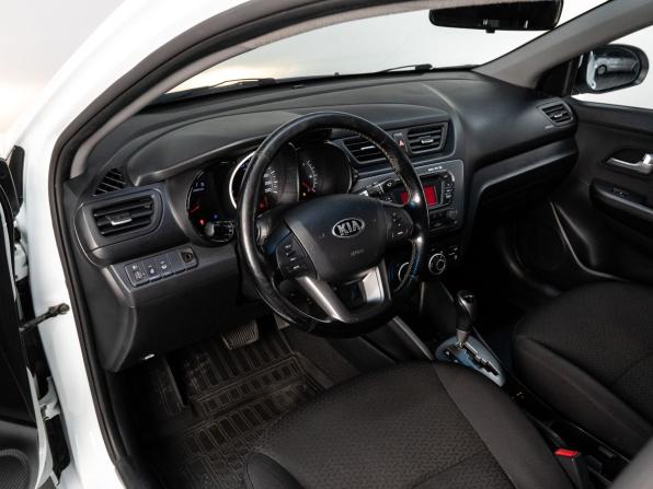 Kia Rio III с пробегом 2014 года, цена 890 000 рублей, 180013 км, седан, Автокод Объявления