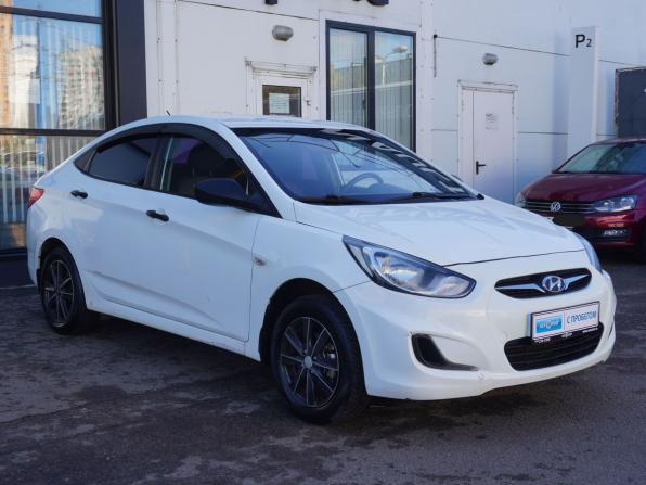 Hyundai Solaris I с пробегом 2013 года, цена 670 000 рублей, 170835 км, седан, Автокод Объявления
