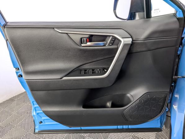 Toyota RAV4 V (XA50) с пробегом 2020 года, цена 2 800 000 рублей, 153555 км, внедорожник, Автокод Объявления