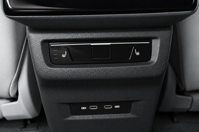 Volkswagen ID.6 с пробегом 2022 года, цена 4 799 000 рублей, 65000 км, внедорожник, Автокод Объявления