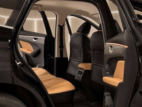 Haval Jolion I Рестайлинг с пробегом 2023 года, цена 2 100 000 рублей, 61000 км, внедорожник, Автокод Объявления