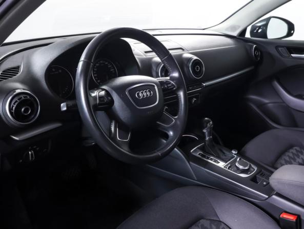 Audi A3 III (8V) с пробегом 2013 года, цена 1 049 000 рублей, 116735 км, хэтчбек, Автокод Объявления