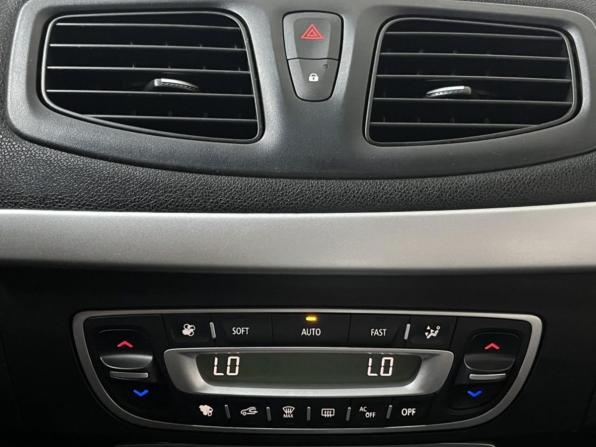 Renault Megane III с пробегом 2012 года, цена 715 000 рублей, 163135 км, хэтчбек, Автокод Объявления