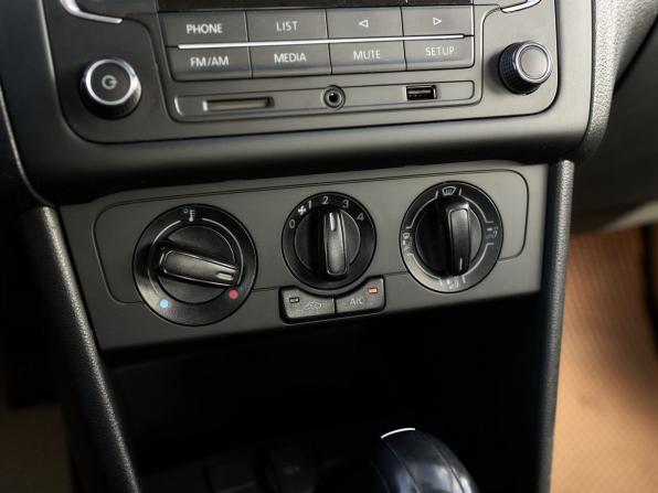 Volkswagen Polo V Рестайлинг с пробегом 2020 года, цена 1 269 000 рублей, 123803 км, седан, Автокод Объявления