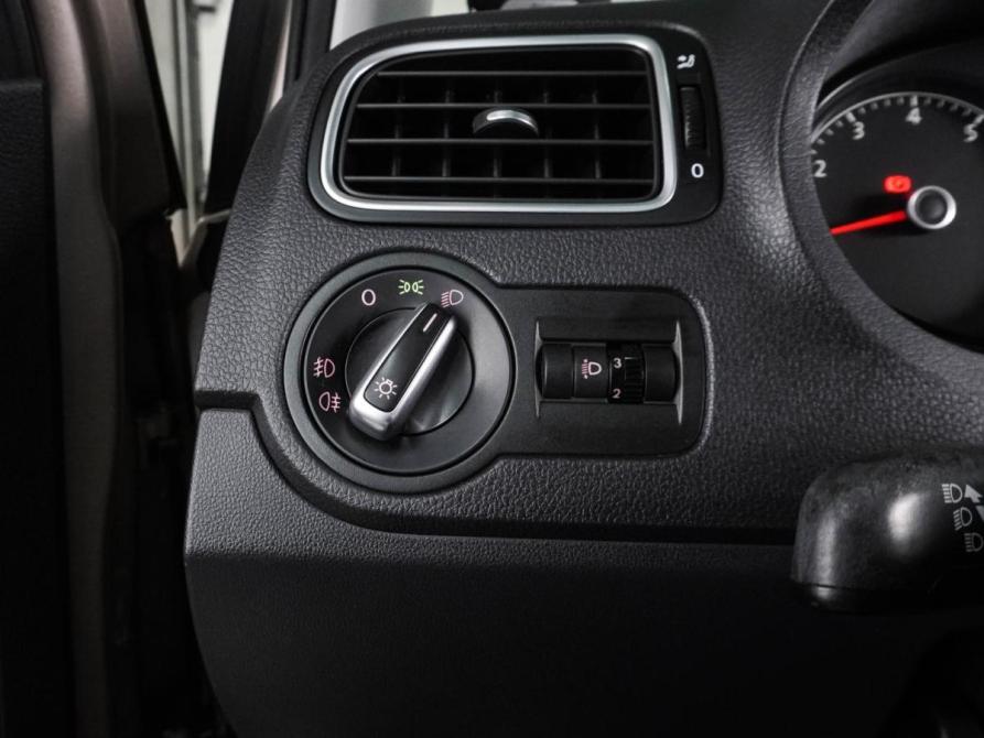 Volkswagen Polo V Рестайлинг Воронеж  - изображение 12