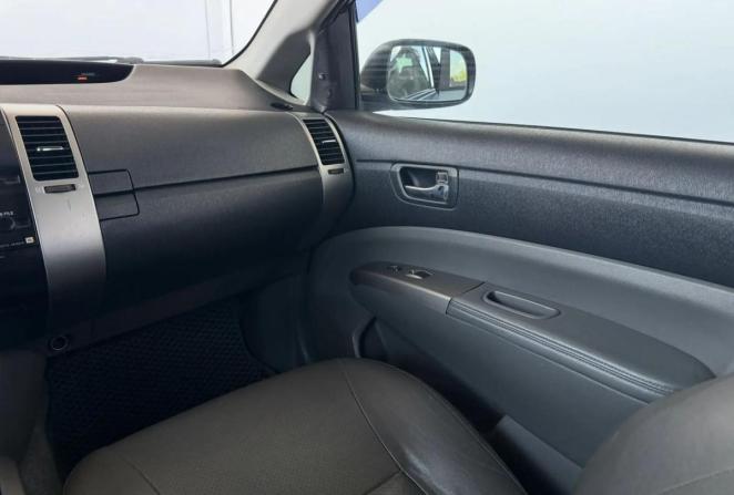 Toyota Prius II Рестайлинг (XW20) с пробегом 2006 года, цена 635 000 рублей, 233982 км, лифтбек, Автокод Объявления