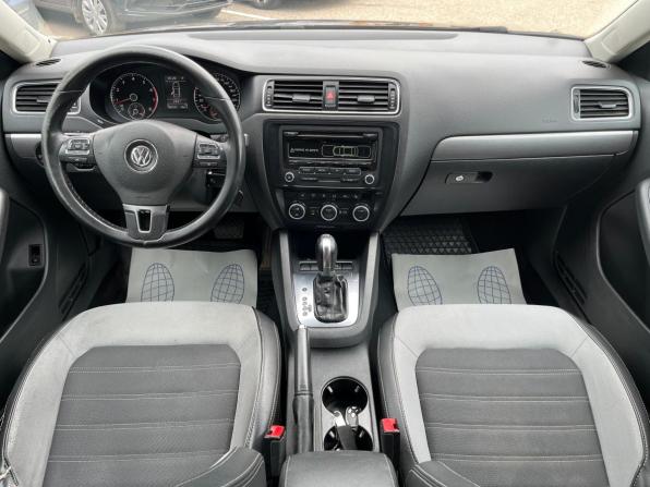 Volkswagen Jetta VI с пробегом 2013 года, цена 1 030 000 рублей, 180223 км, седан, Автокод Объявления