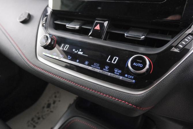 Toyota Corolla XII (E210) с пробегом 2018 года, цена 1 529 000 рублей, 104300 км, хэтчбек, Автокод Объявления