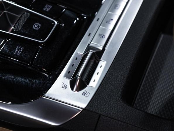 Kia Carnival IV с пробегом 2023 года, цена 4 899 990 рублей, 35229 км, минивэн, Автокод Объявления