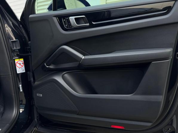 Porsche Cayenne III с пробегом 2021 года, цена 9 990 000 рублей, 44355 км, внедорожник, Автокод Объявления