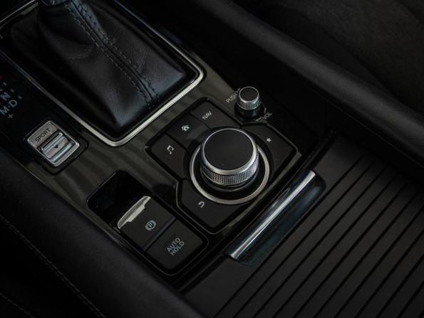Mazda 6 III (GJ) Рестайлинг 2 с пробегом 2020 года, цена 2 200 000 рублей, 87663 км, седан, Автокод Объявления