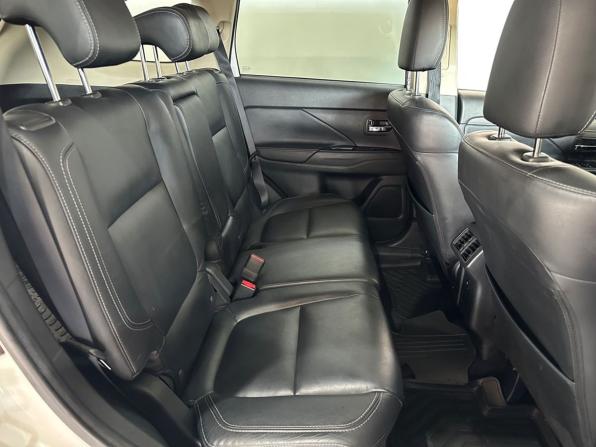 Mitsubishi Outlander III Рестайлинг 3 с пробегом 2019 года, цена 2 050 000 рублей, 113754 км, внедорожник, Автокод Объявления