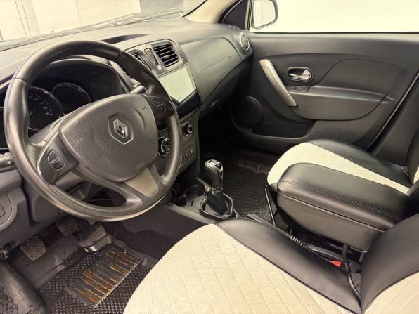 Renault Logan II с пробегом 2014 года, цена 629 900 рублей, 143380 км, седан, Автокод Объявления