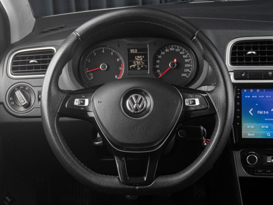 Volkswagen Polo V Рестайлинг Тюмень  - изображение 16