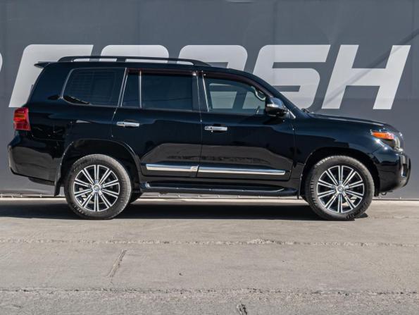 Toyota Land Cruiser 200 Series Рестайлинг 1 с пробегом 2014 года, цена 3 970 000 рублей, 330983 км, внедорожник, Автокод Объявления