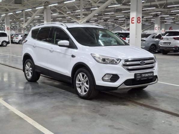 Ford Kuga II Рестайлинг с пробегом 2018 года, цена 1 480 000 рублей, 212689 км, внедорожник, Автокод Объявления