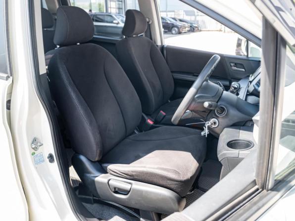 Honda Freed I с пробегом 2011 года, цена 1 150 000 рублей, 115883 км, компактвэн, Автокод Объявления