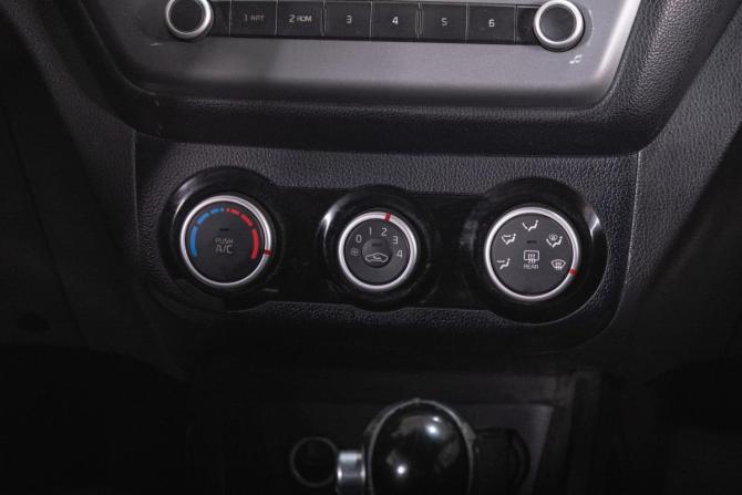 Kia Rio III Рестайлинг с пробегом 2015 года, цена 749 000 рублей, 195000 км, седан, Автокод Объявления