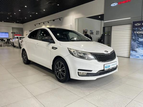 Kia Rio III Рестайлинг с пробегом 2017 года, цена 1 050 000 рублей, 169000 км, седан, Автокод Объявления