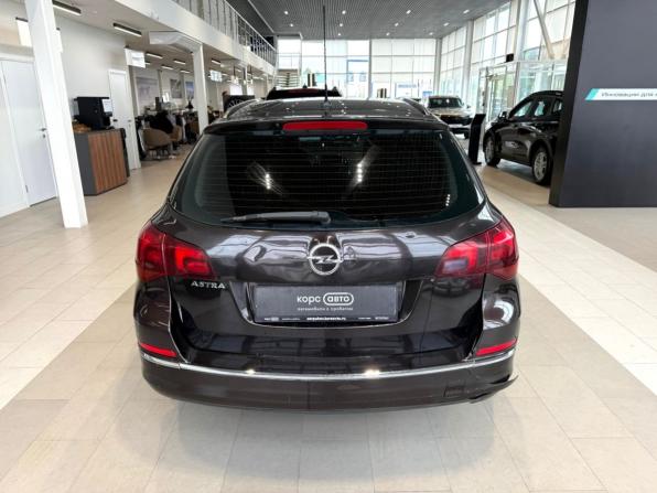 Opel Astra J Рестайлинг с пробегом 2014 года, цена 878 000 рублей, 143960 км, универсал, Автокод Объявления