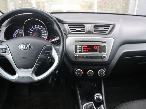 Kia Rio III Рестайлинг с пробегом 2016 года, цена 990 000 рублей, 107322 км, хэтчбек, Автокод Объявления