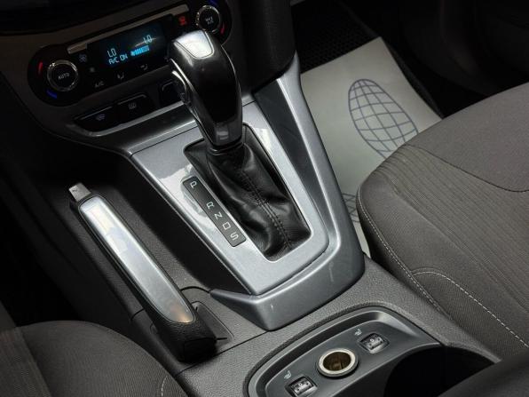 Ford Focus III с пробегом 2011 года, цена 899 000 рублей, 177538 км, хэтчбек, Автокод Объявления