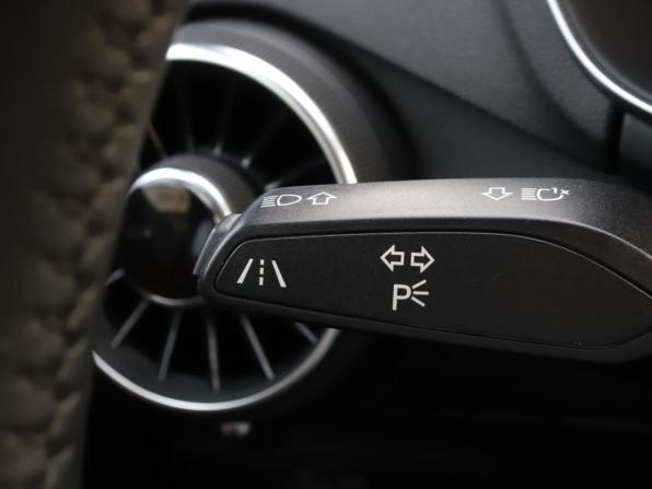 Audi TT III (8S) с пробегом 2015 года, цена 3 200 000 рублей, 93310 км, купе, Автокод Объявления