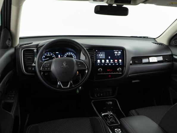 Mitsubishi Outlander III Рестайлинг 3 с пробегом 2022 года, цена 2 498 999 рублей, 127615 км, внедорожник, Автокод Объявления