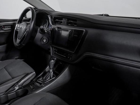Toyota Corolla XI (E160 E170 E180) Рестайлинг 1 с пробегом 2017 года, цена 1 780 000 рублей, 89586 км, седан, Автокод Объявления