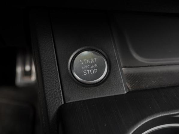 Audi A4 V (B9) с пробегом 2016 года, цена 2 449 000 рублей, 153929 км, седан, Автокод Объявления