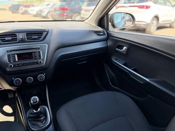 Kia Rio III Рестайлинг с пробегом 2017 года, цена 625 000 рублей, 257000 км, седан, Автокод Объявления