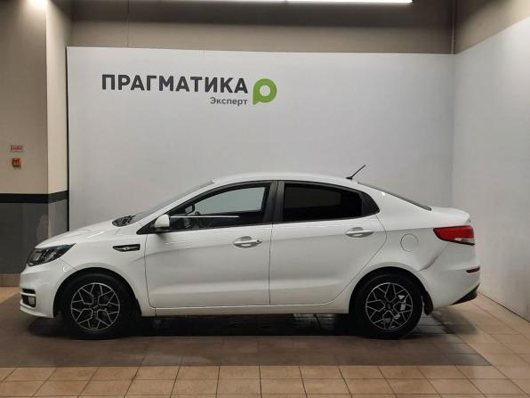 Kia Rio III Рестайлинг с пробегом 2016 года, цена 725 000 рублей, 178300 км, седан, Автокод Объявления