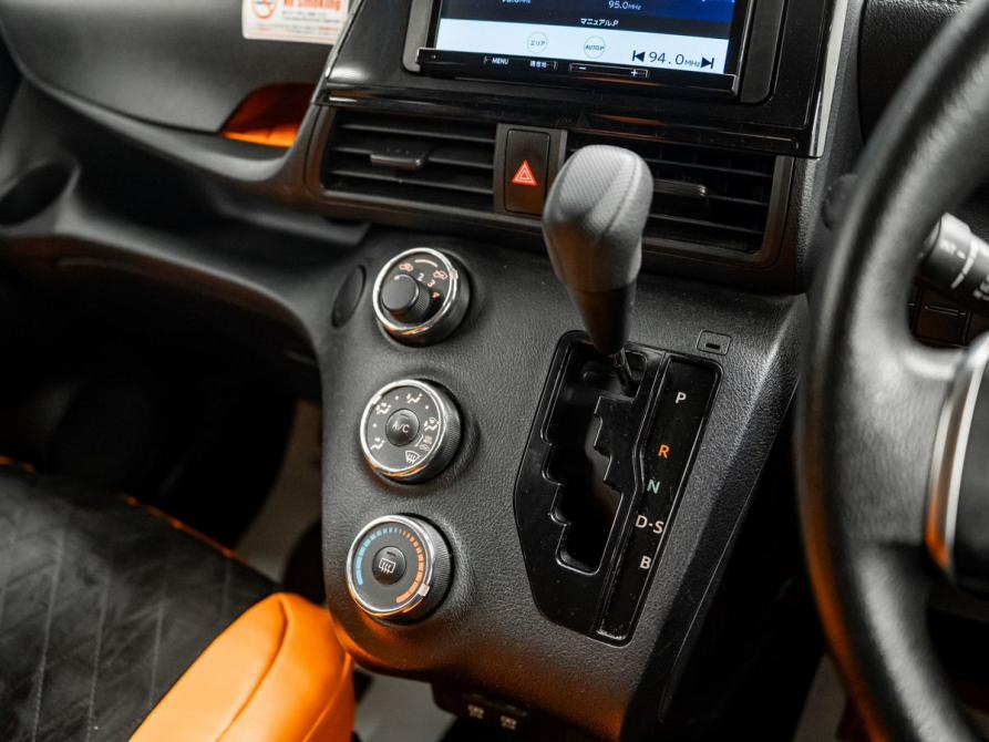 Toyota Sienta II Рестайлинг Красноярск  - изображение 14