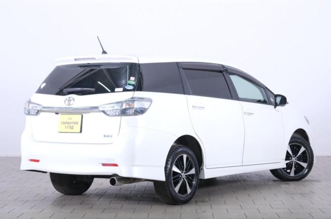 Toyota Wish II Рестайлинг с пробегом 2014 года, цена 1 689 000 рублей, 150000 км, минивэн, Автокод Объявления
