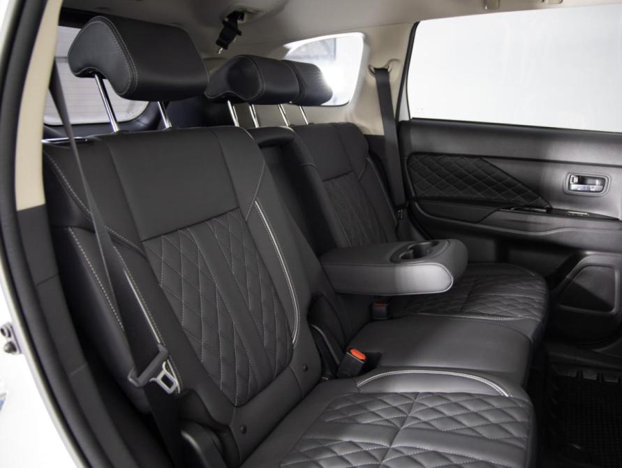 Mitsubishi Outlander III Рестайлинг 3 Санкт-Петербург  - изображение 12