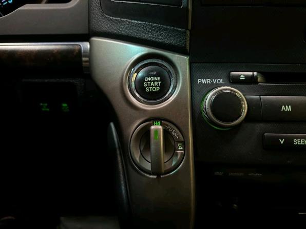 Toyota Land Cruiser 200 Series с пробегом 2008 года, цена 2 399 000 рублей, 279855 км, внедорожник, Автокод Объявления