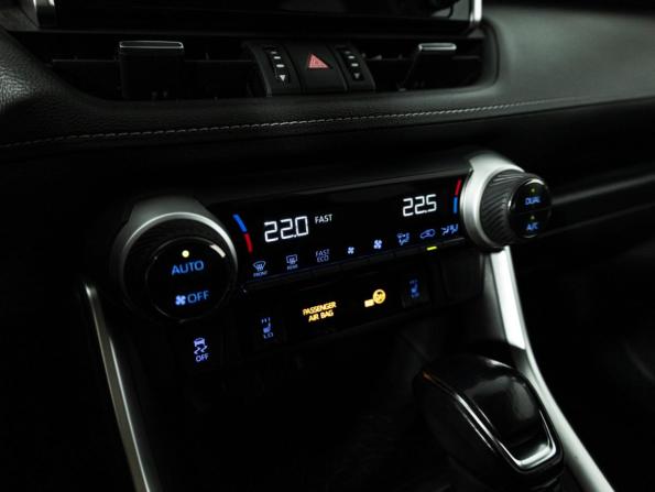 Toyota RAV4 V (XA50) с пробегом 2020 года, цена 3 309 107 рублей, 129734 км, внедорожник, Автокод Объявления